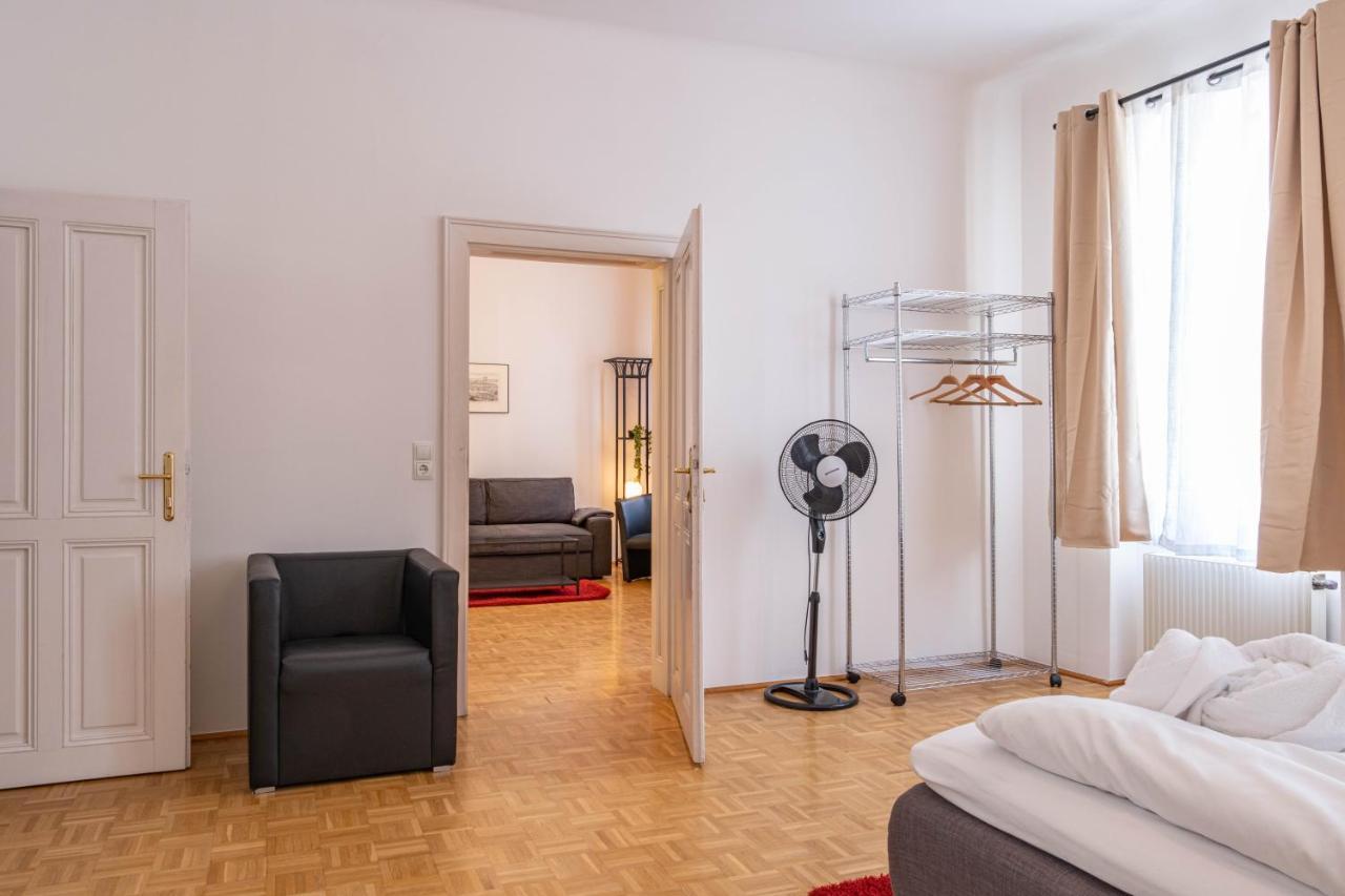 Maple Avenue Viena